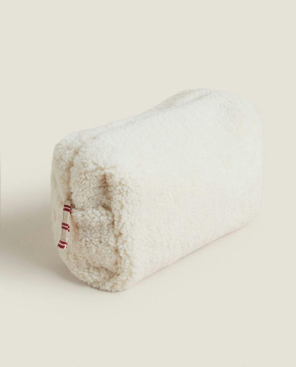 FAUX SHEARLING TOILETRY BAG