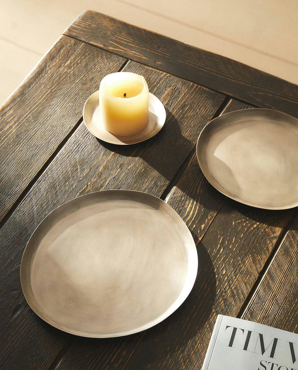 DECORATIVE IRREGULAR METAL TRAY