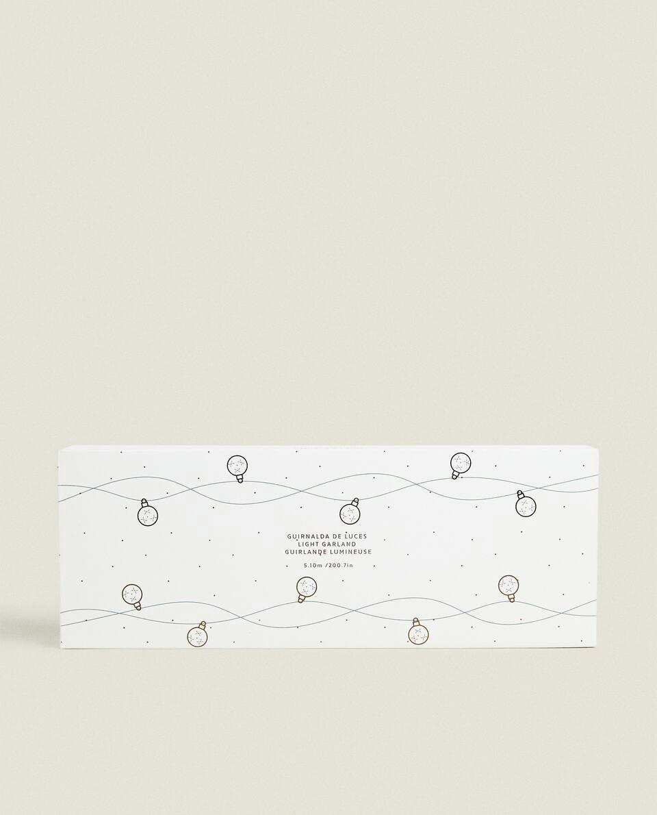 DECORATIVE CHRISTMAS BAUBLE GARLAND WITH LIGHTS