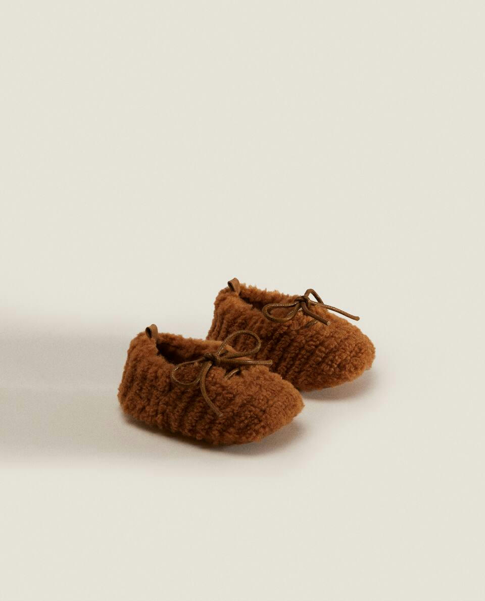 FAUX SHEARLING BOOTIES WITH BOW