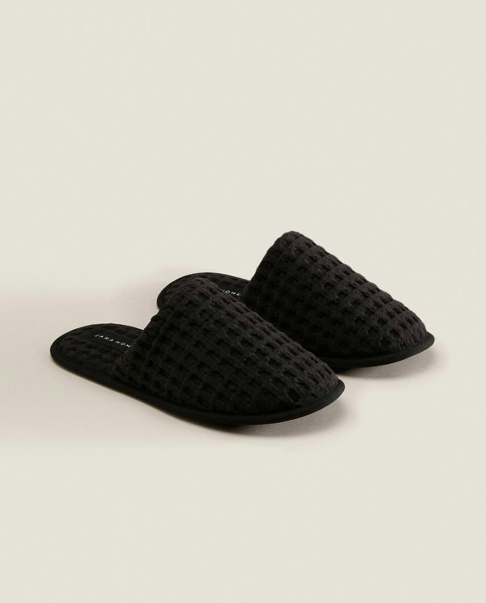 Waffle-textured mule slippers
