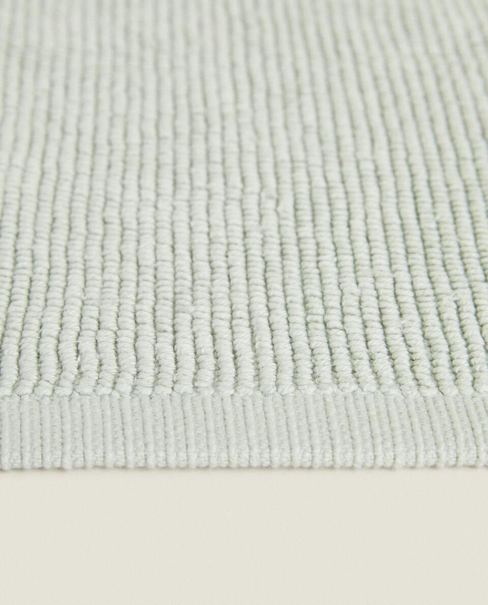 TEXTURED TERRY BATH MAT