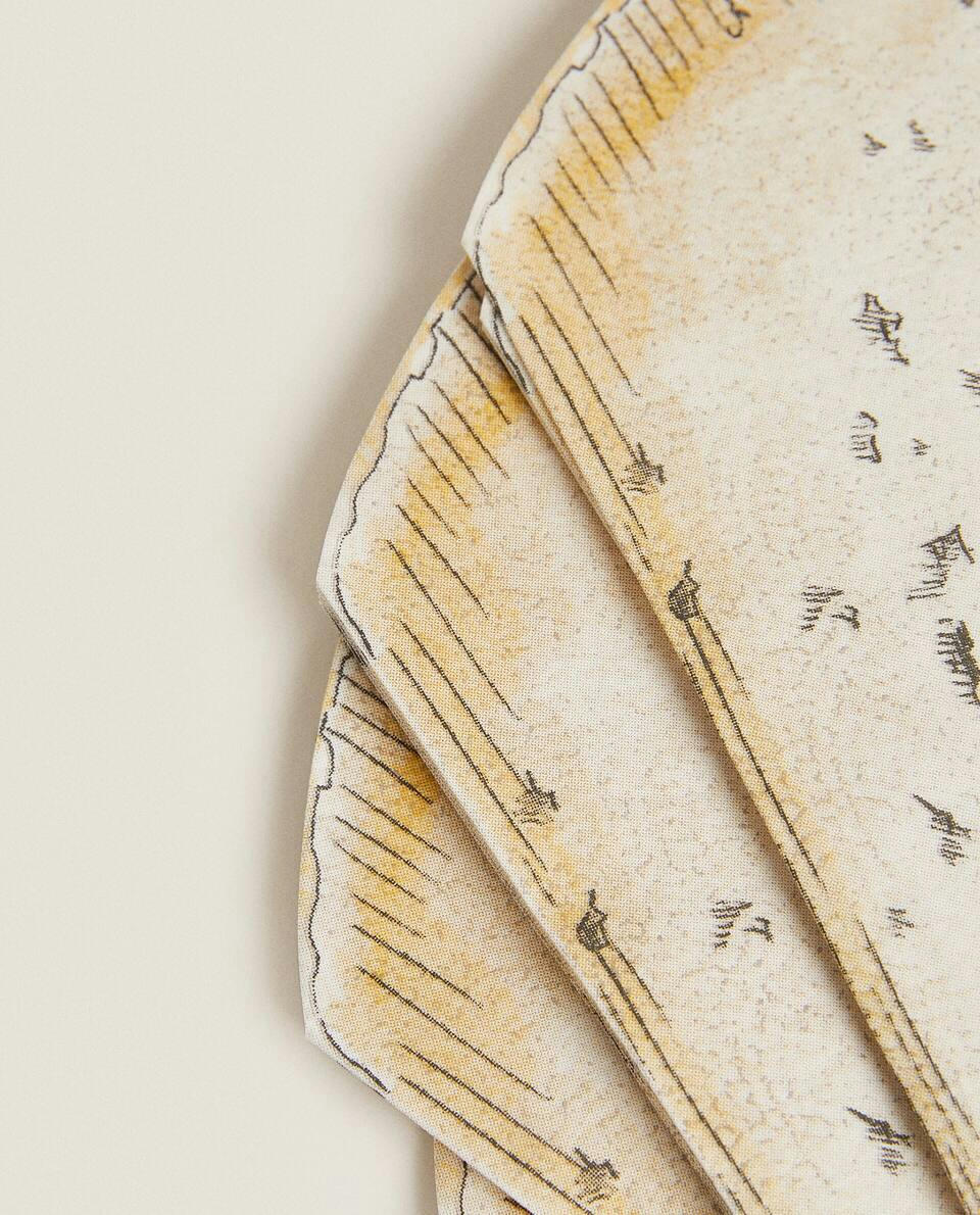 CHEESE-SHAPED PAPER NAPKINS (PACK OF 20)