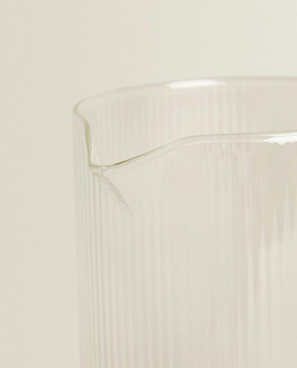 BOROSILICATE GLASS JUG WITH LINE DESIGN