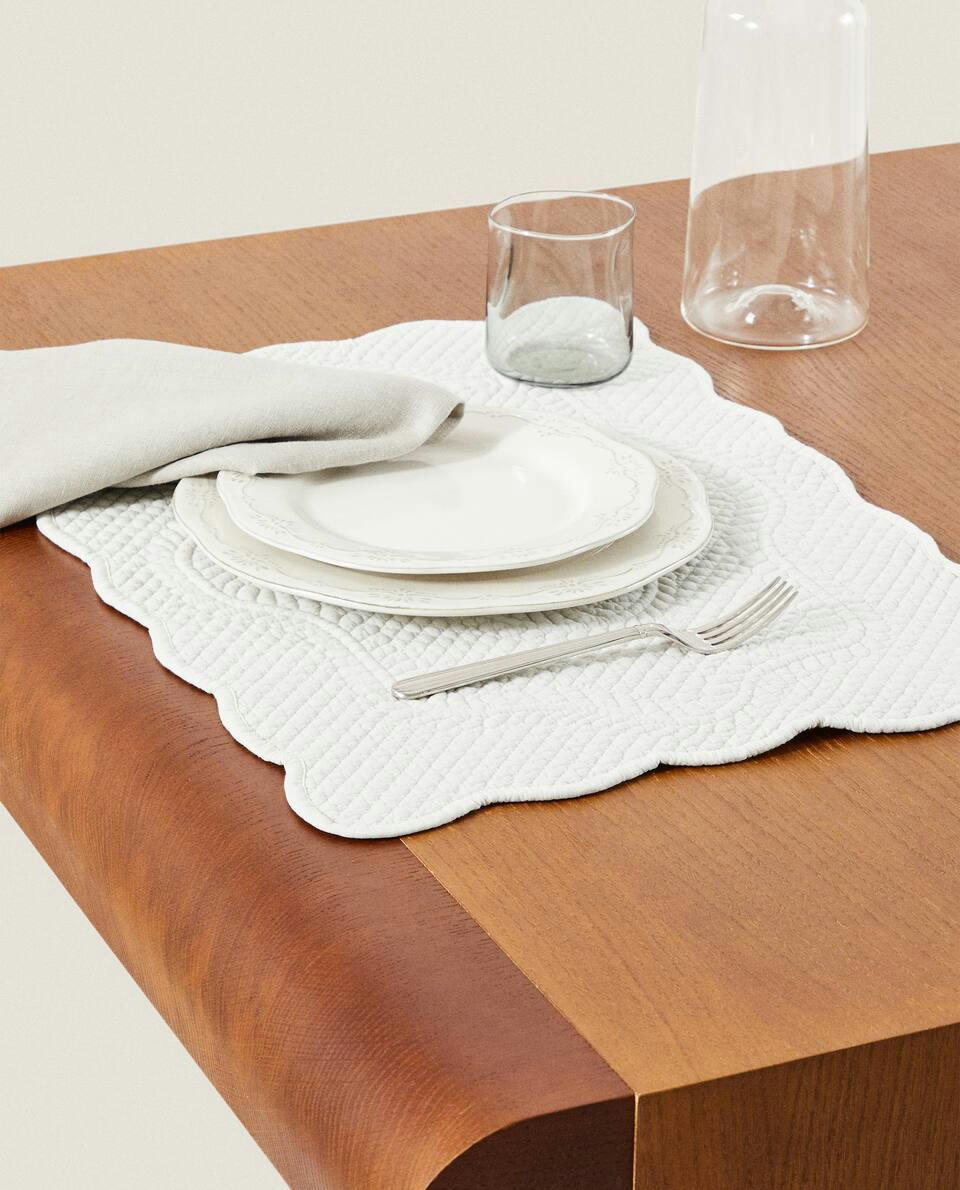 XL QUILTED PLACEMAT
