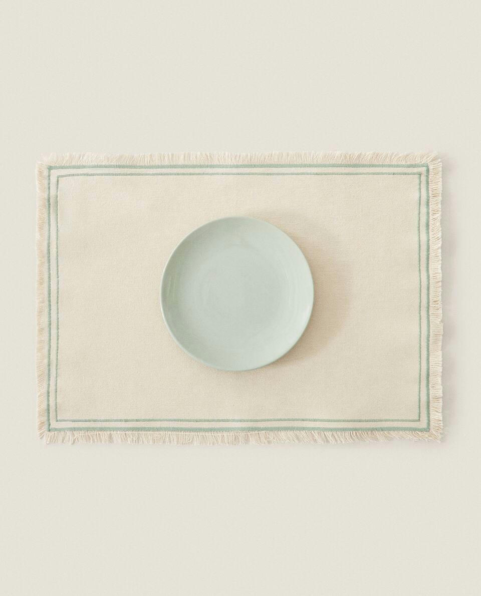COTTON PLACEMAT WITH FRINGING