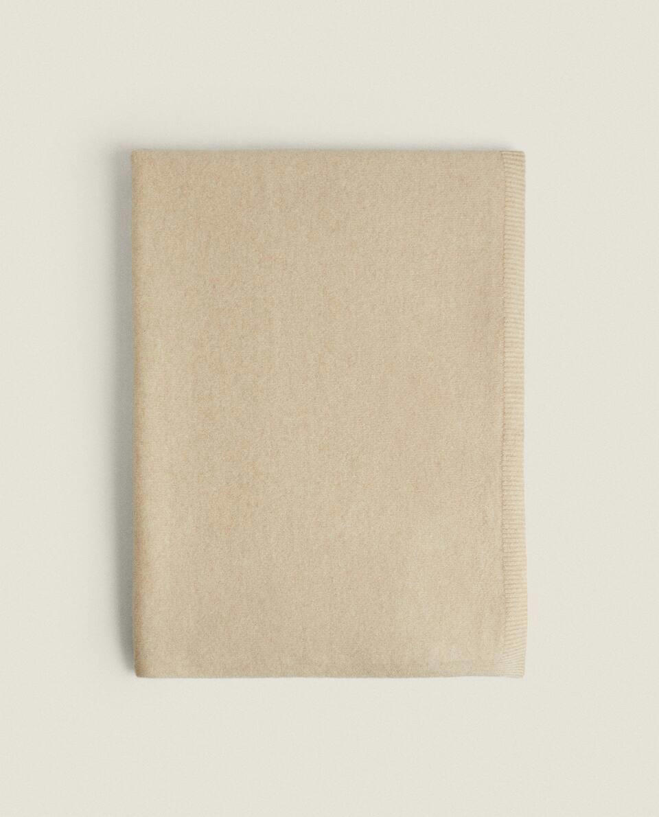 CASHMERE KNIT BLANKET
