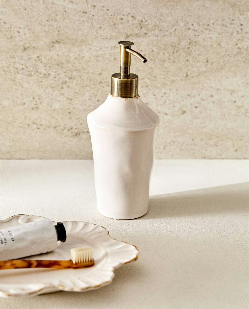 ANTIQUE FINISH CERAMIC BATHROOM SET