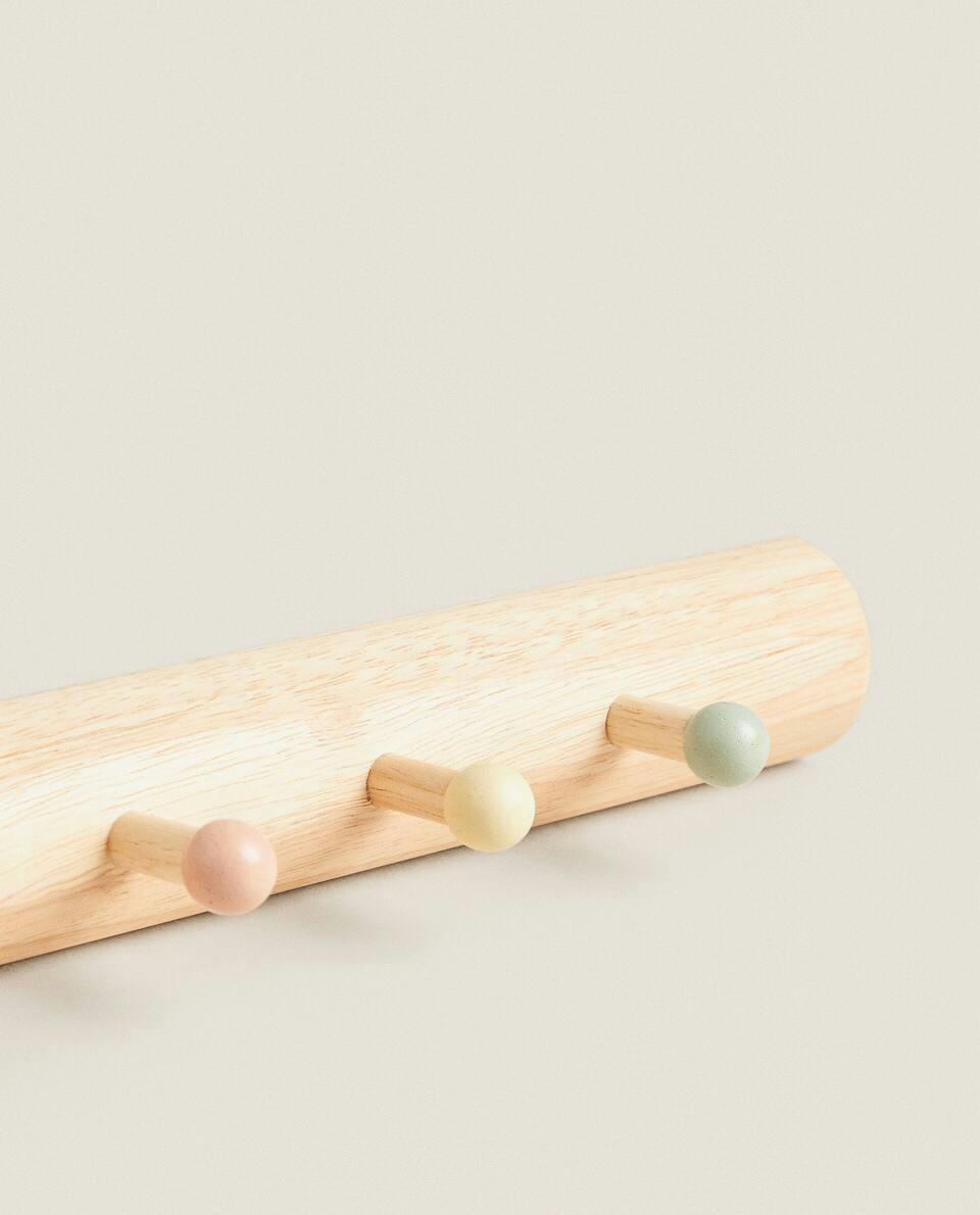 MULTICOLOURED WALL HANGER
