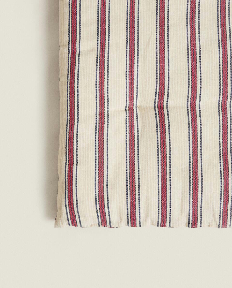 STRIPED CHRISTMAS TOPPER