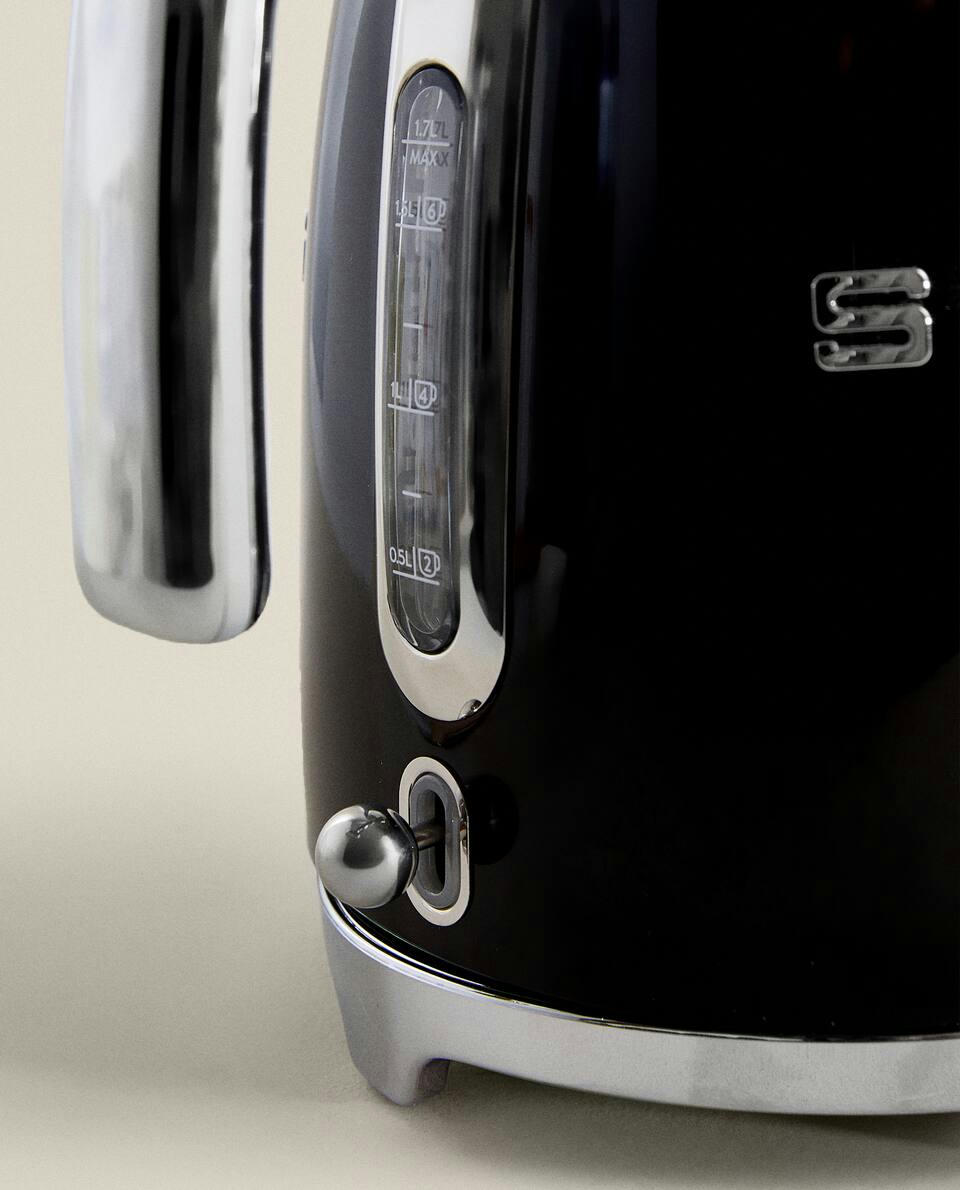 SMEG KETTLE