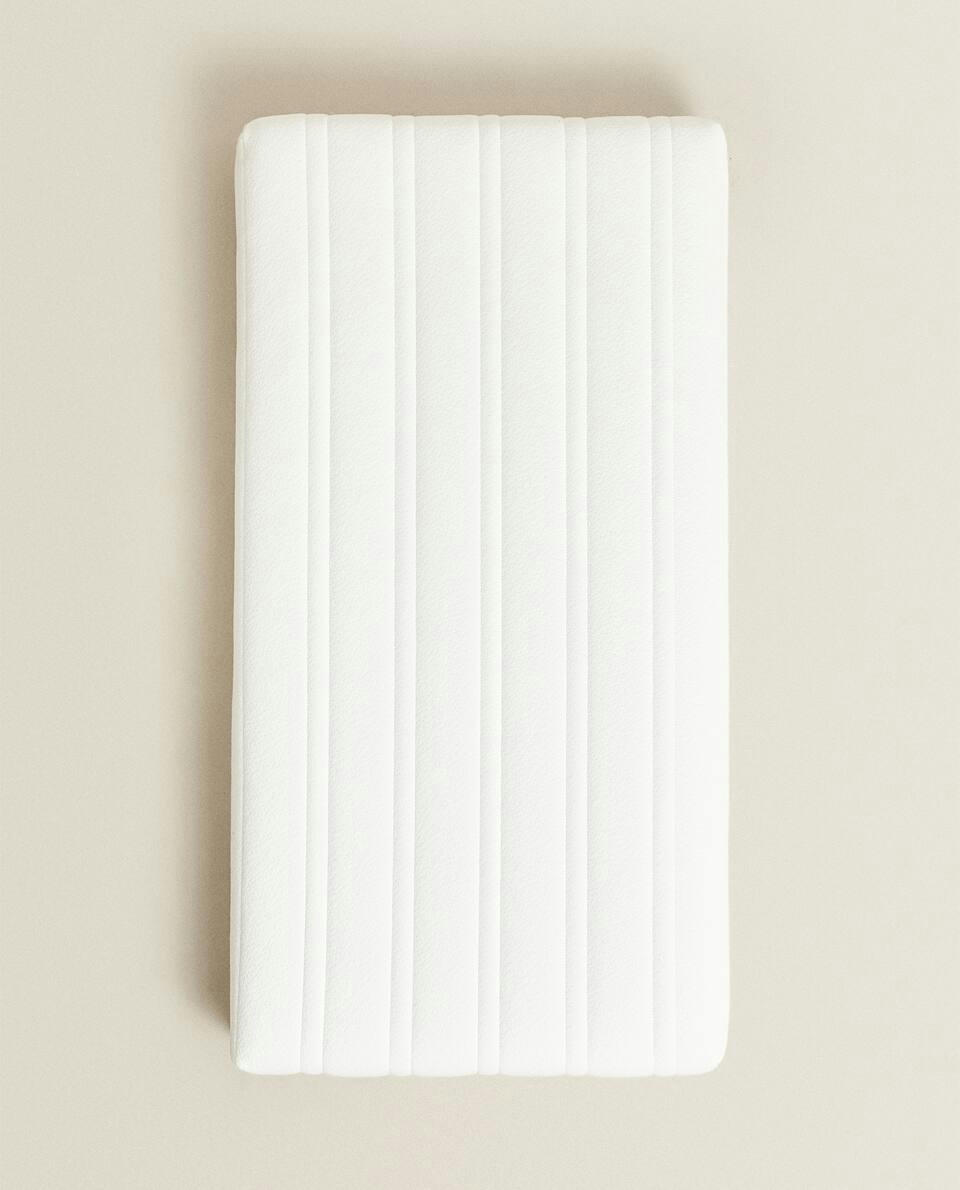 CLASSIC WOODEN COT MATTRESS