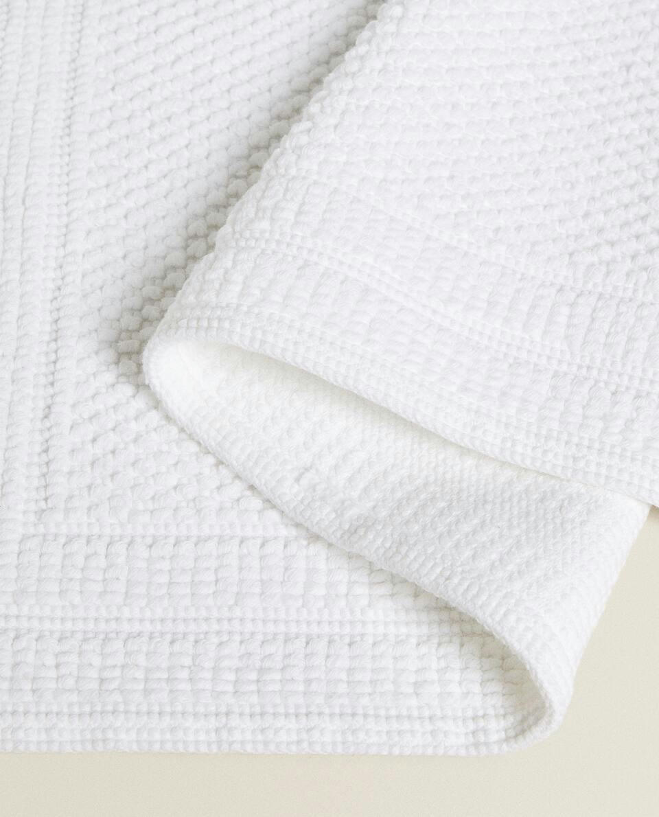 COTTON BATH MAT