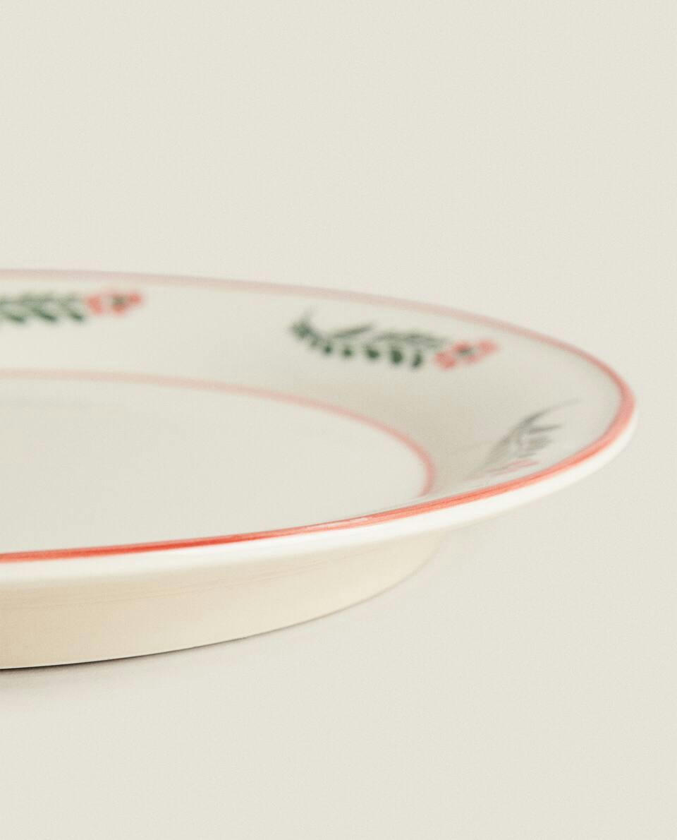 PAINTED FLORAL EARTHENWARE TABLEWARE