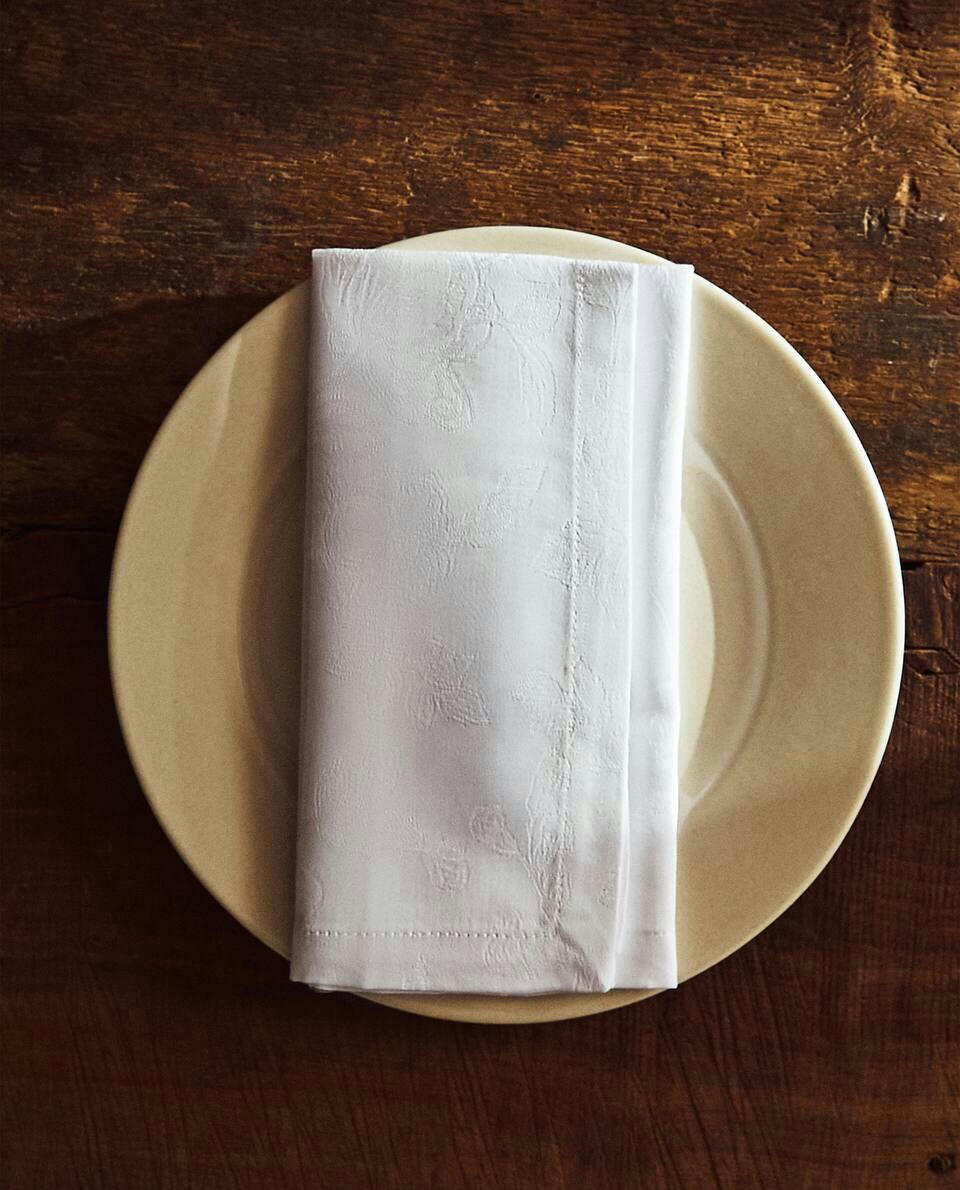 FLORAL JACQUARD NAPKINS (PACK OF 2)