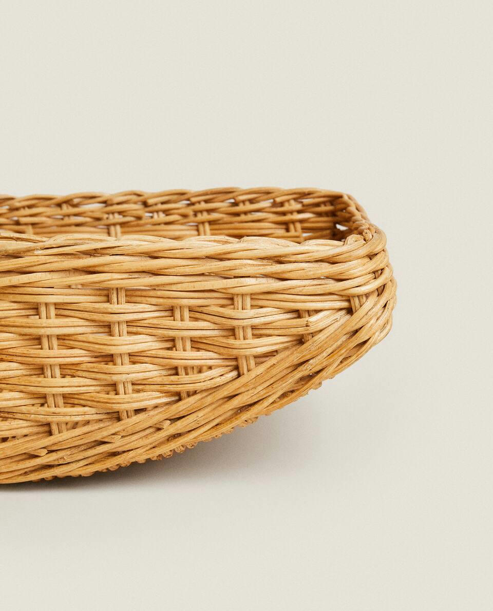 WOVEN RATTAN HAMPER