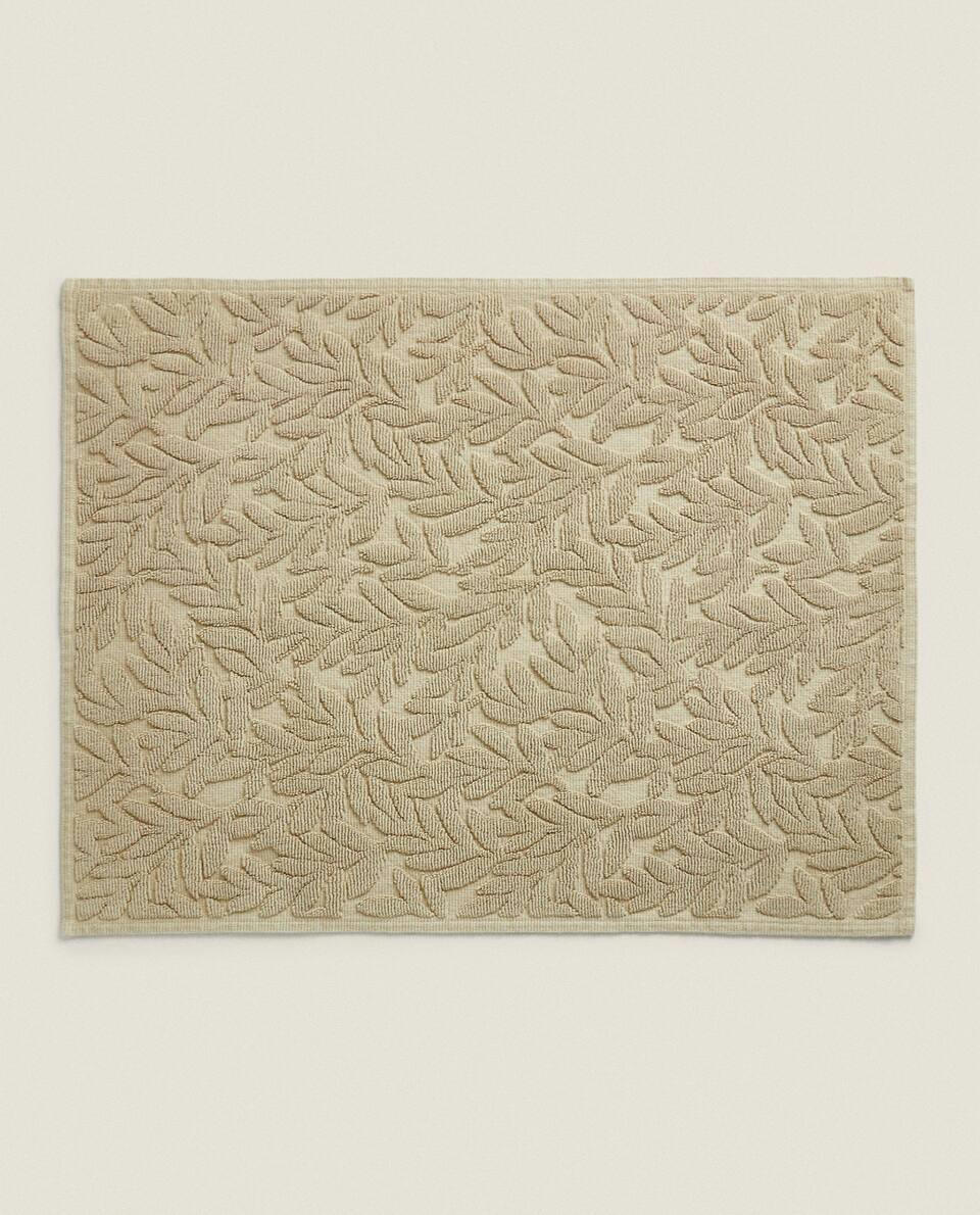 JACQUARD BATH MAT