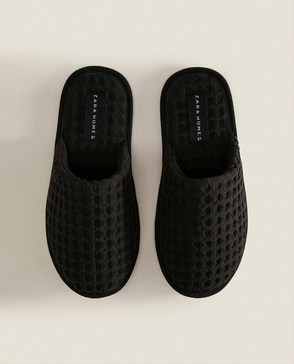 Waffle-textured mule slippers