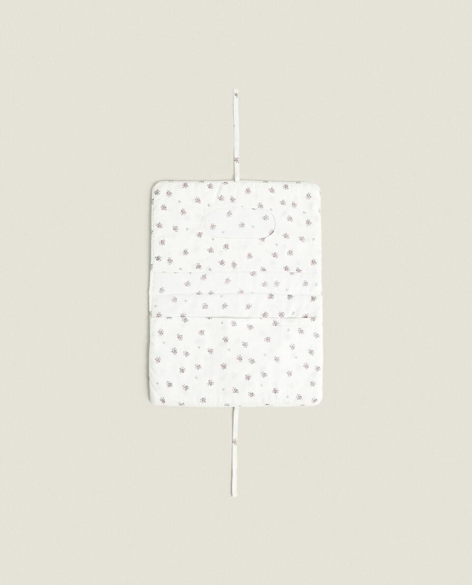 CHILDREN’S FLORAL BABY WIPE HOLDER
