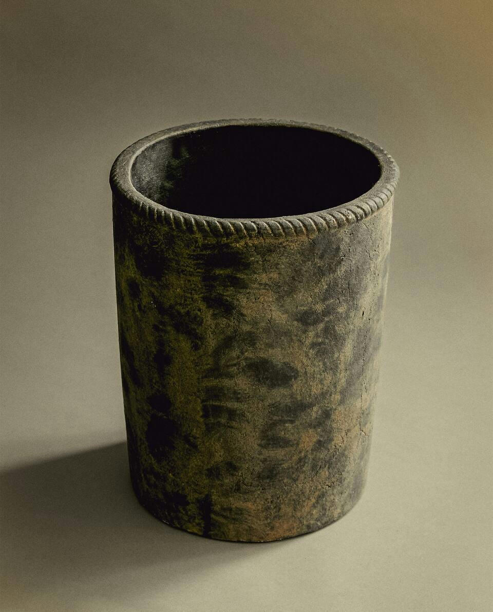 TALL DISTRESSED FLOWERPOT