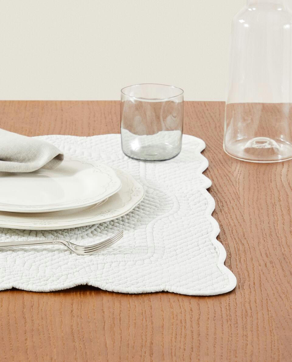 XL QUILTED PLACEMAT