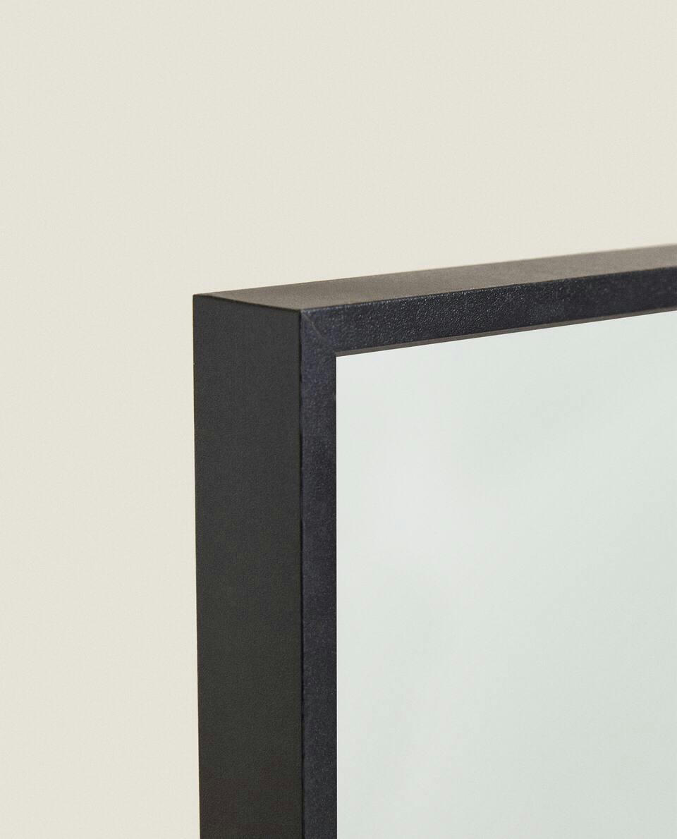 RECTANGULAR METAL WALL MIRROR