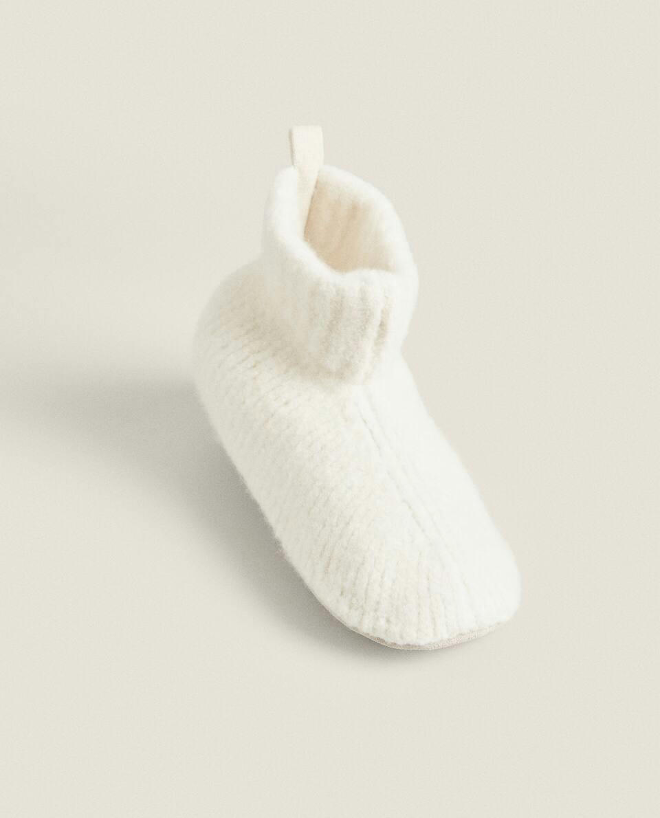 CASHMERE SLIPPERS