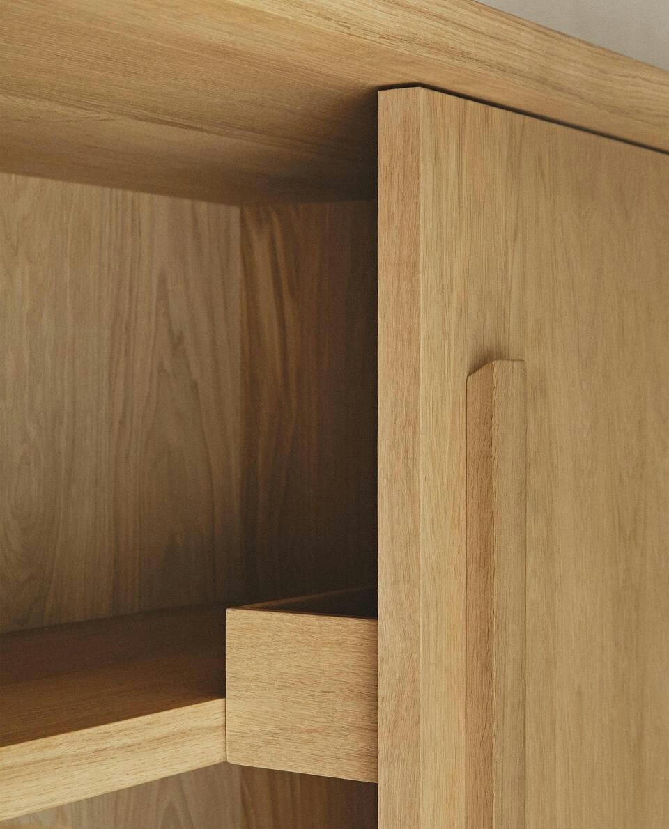 CABINET 01
