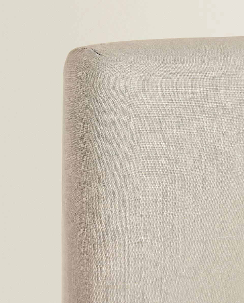 HEADBOARD WITH LINEN COVER