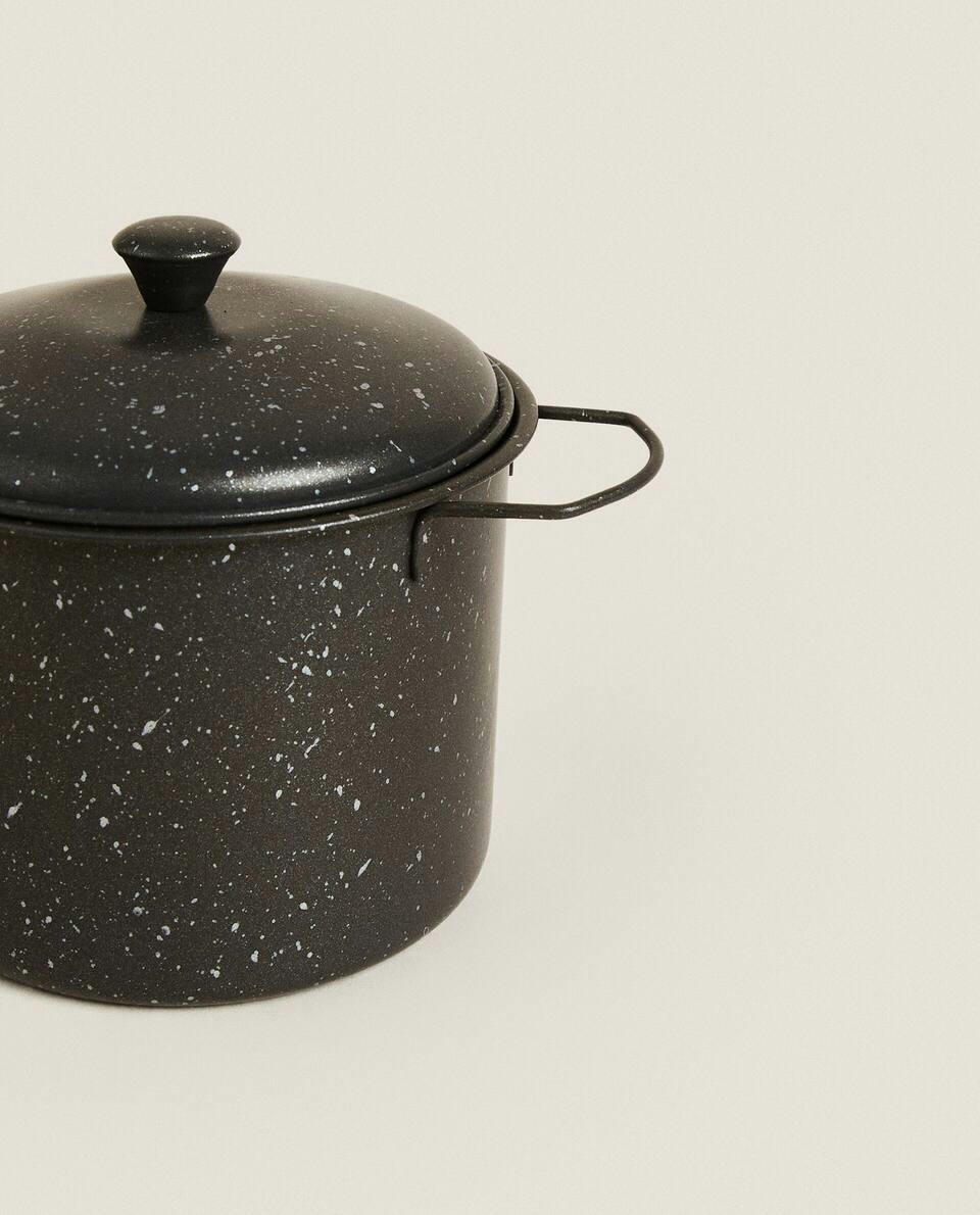 CHILDREN'S SET OF KITCHEN UTENSILS