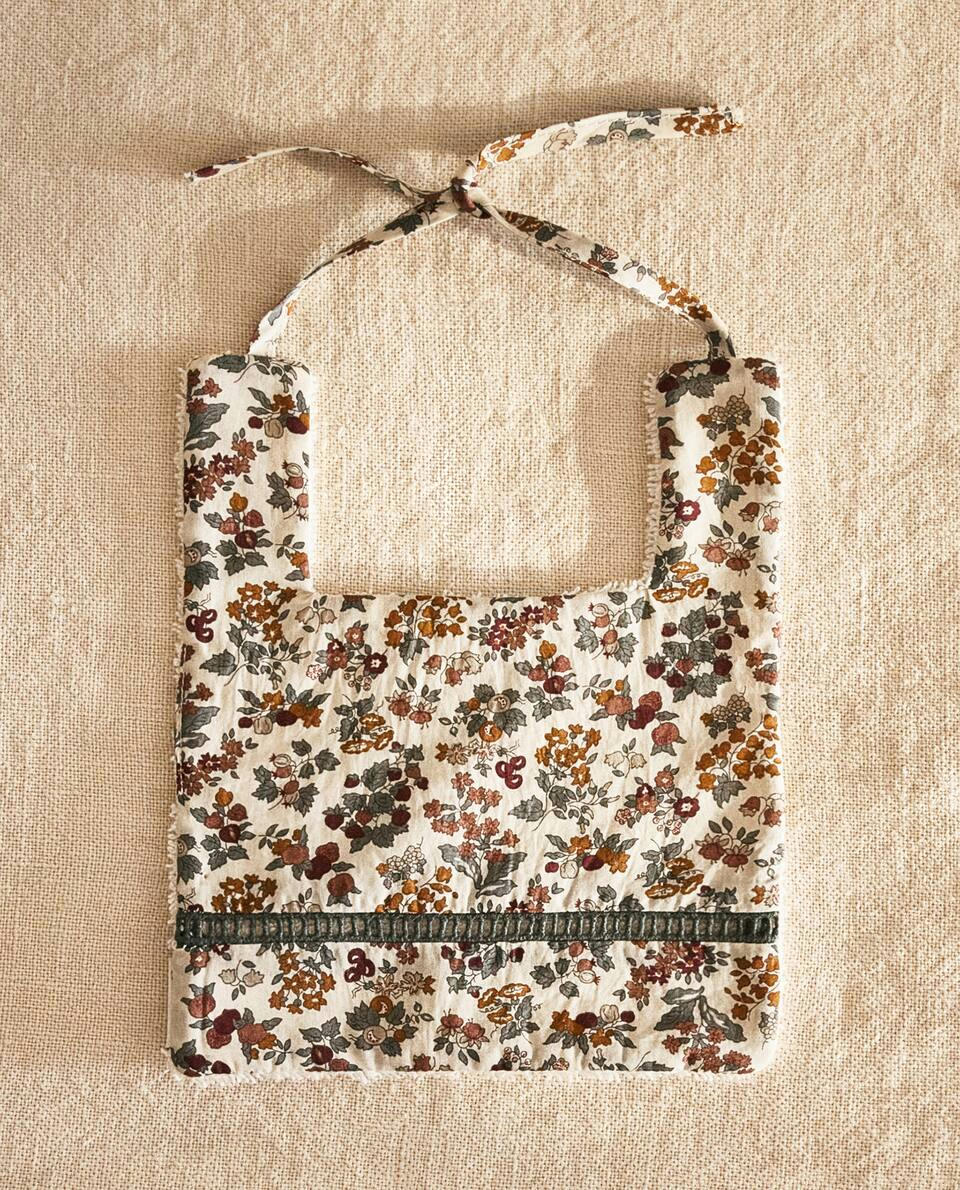 FLORAL PRINT FABRIC CHILDREN'S BIB