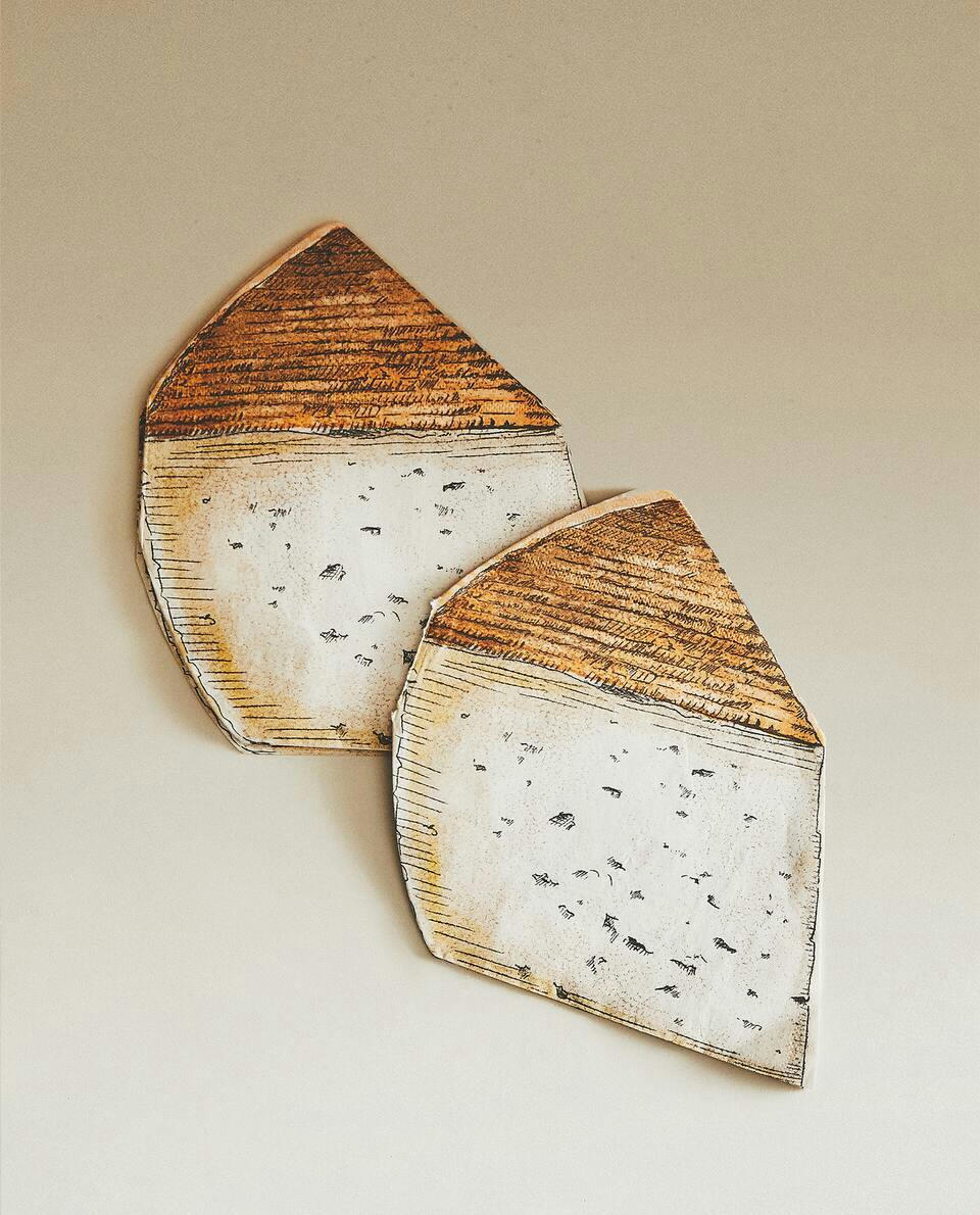 CHEESE-SHAPED PAPER NAPKINS (PACK OF 20)