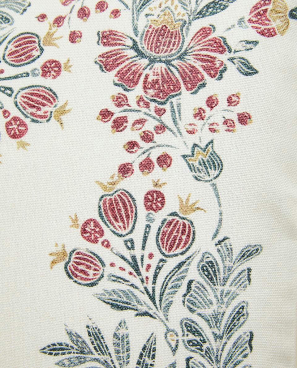 CHRISTMAS CUSHION COVER WITH BORDER