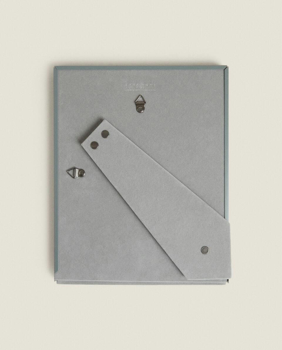 LARGE METAL PHOTO FRAME