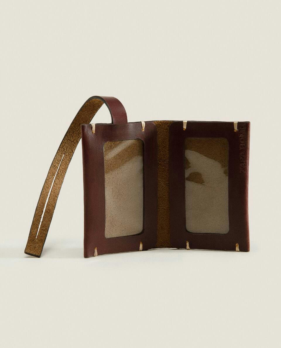 LEATHER TRAVEL LABEL