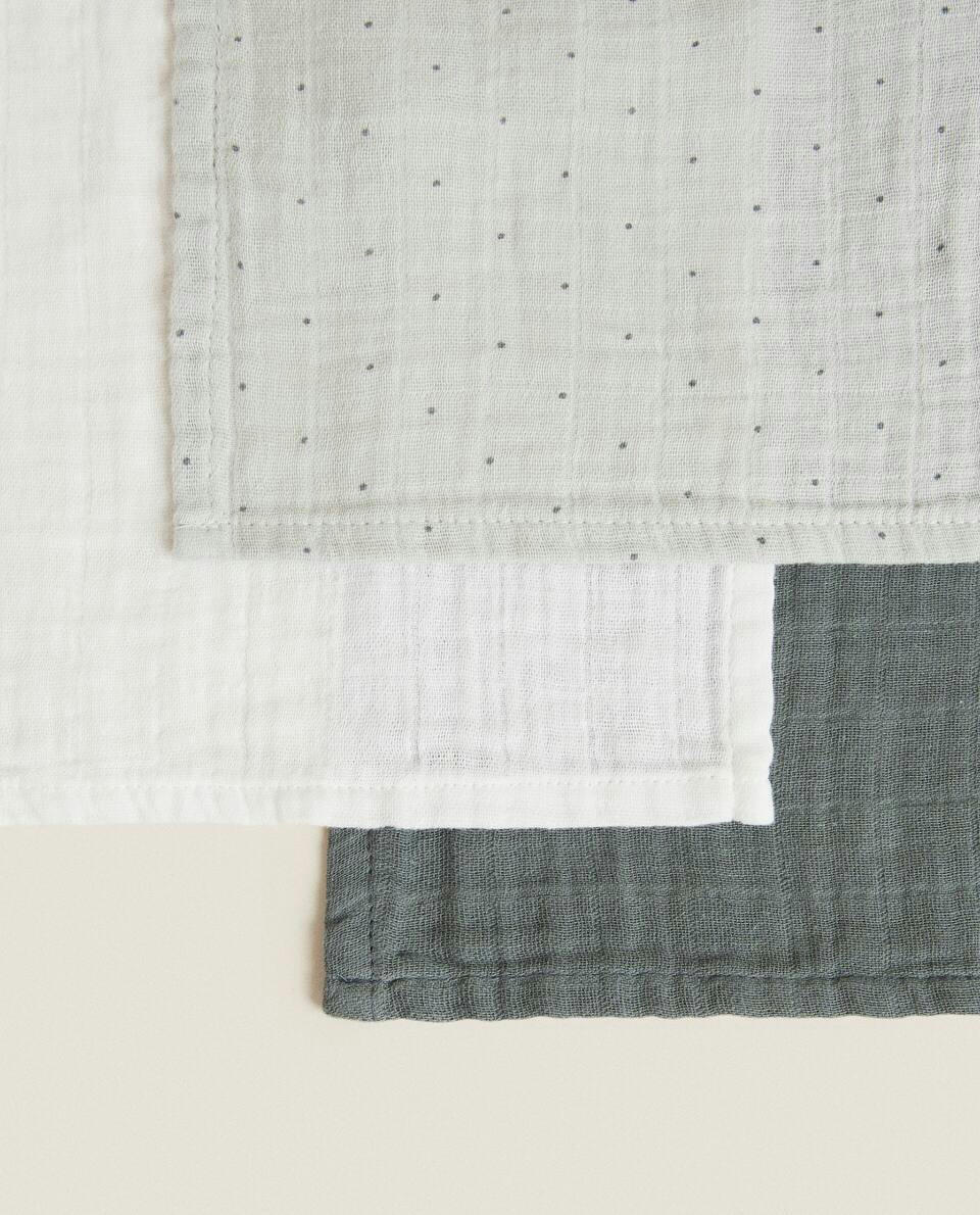 CHILDREN’S MULTICOLOURED MUSLIN CLOTHS (PACK OF 3)