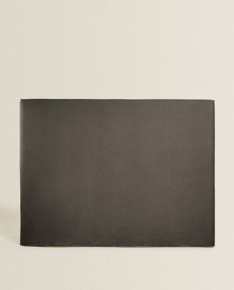 HEADBOARD WITH LINEN COVER