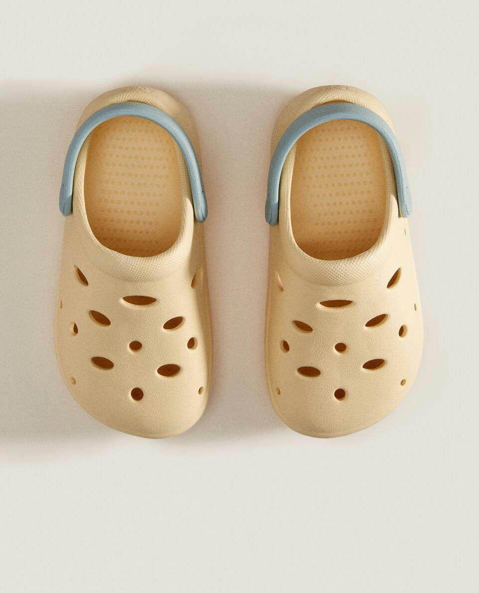 RUBBERIZED POOL CLOGS