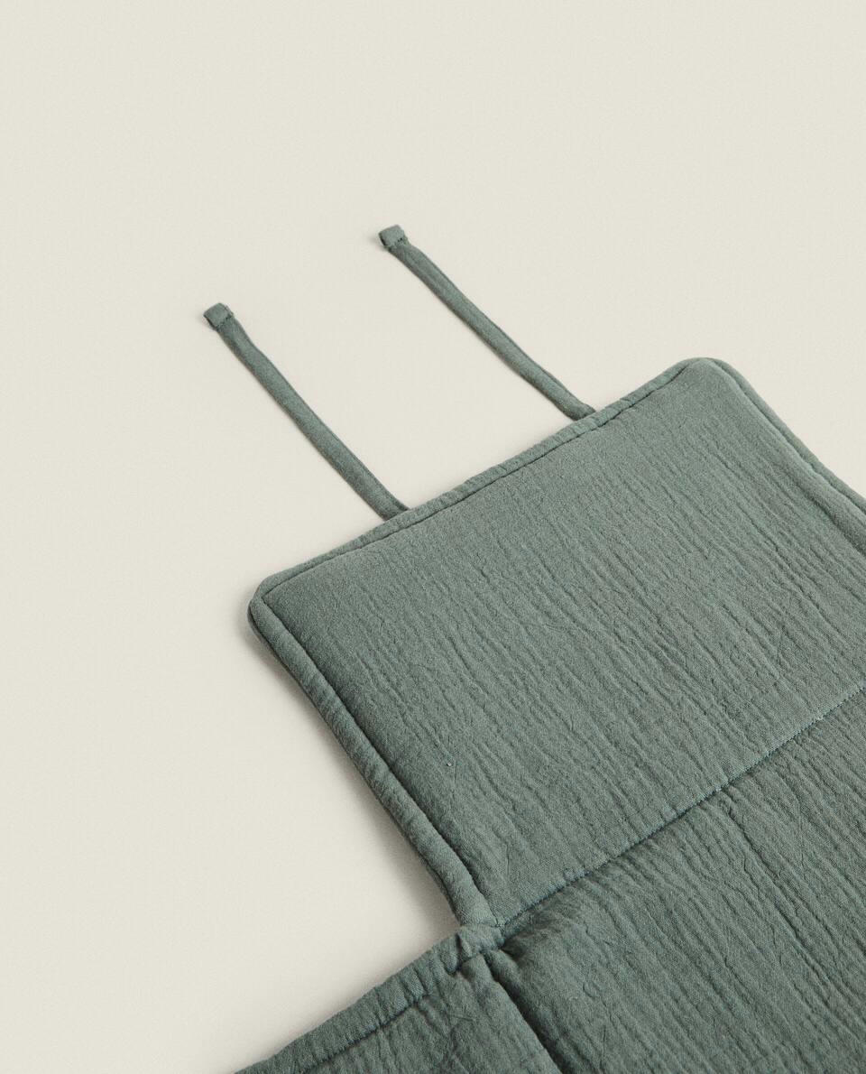 CHILDREN’S CHECK COTTON MUSLIN CHANGING MAT