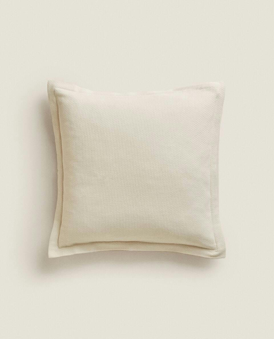 TEXTURED CUSHION COVER