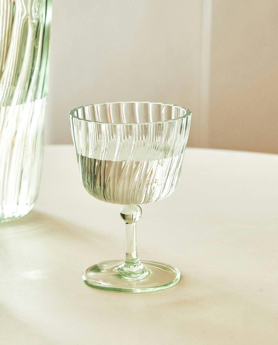 COLOURED GLASS WITH LINES