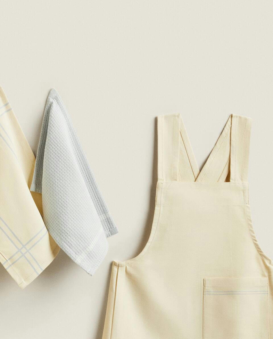 CHILDREN'S KITCHEN LINEN SET