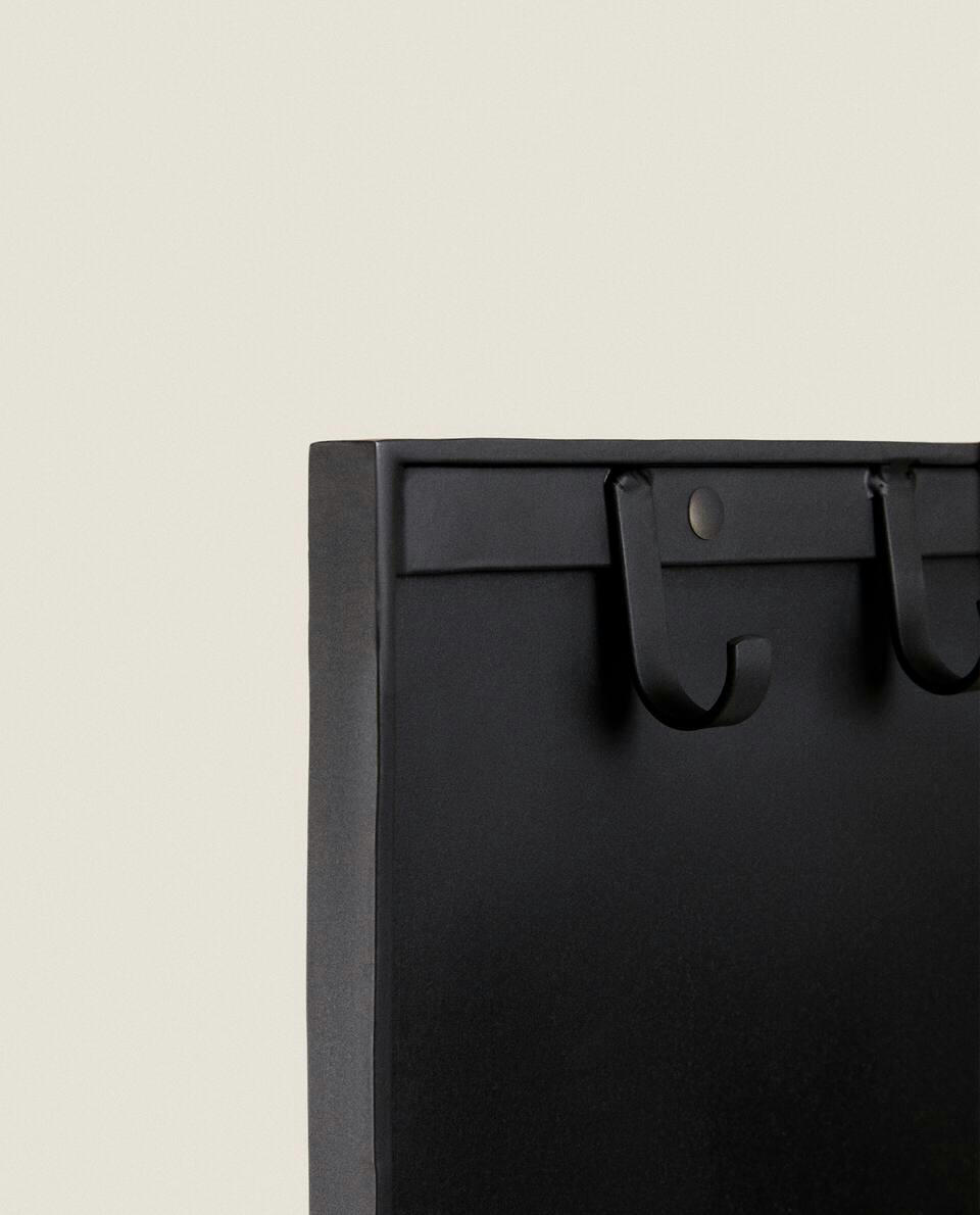 METAL VERTICAL MIRROR