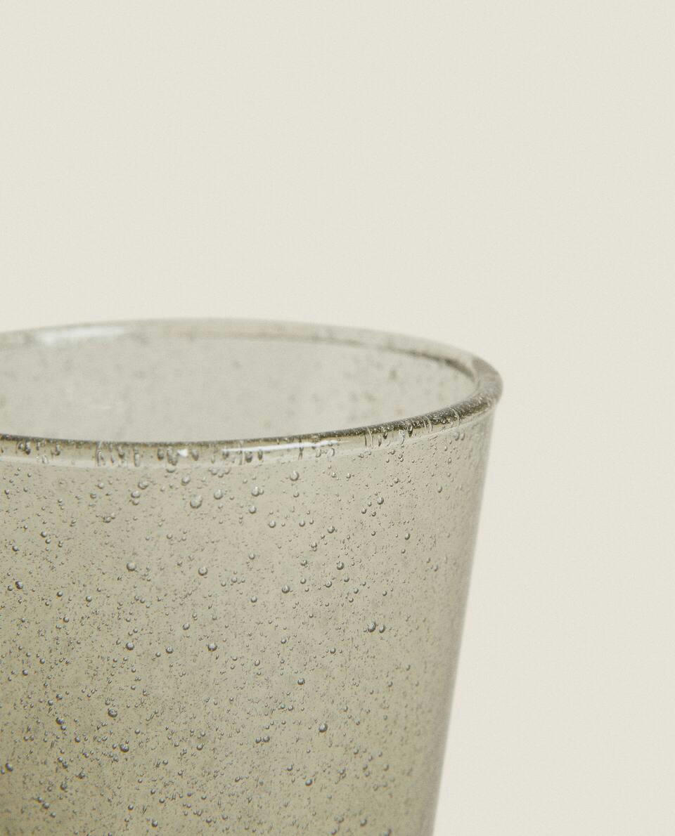 BUBBLE-EFFECT GLASS