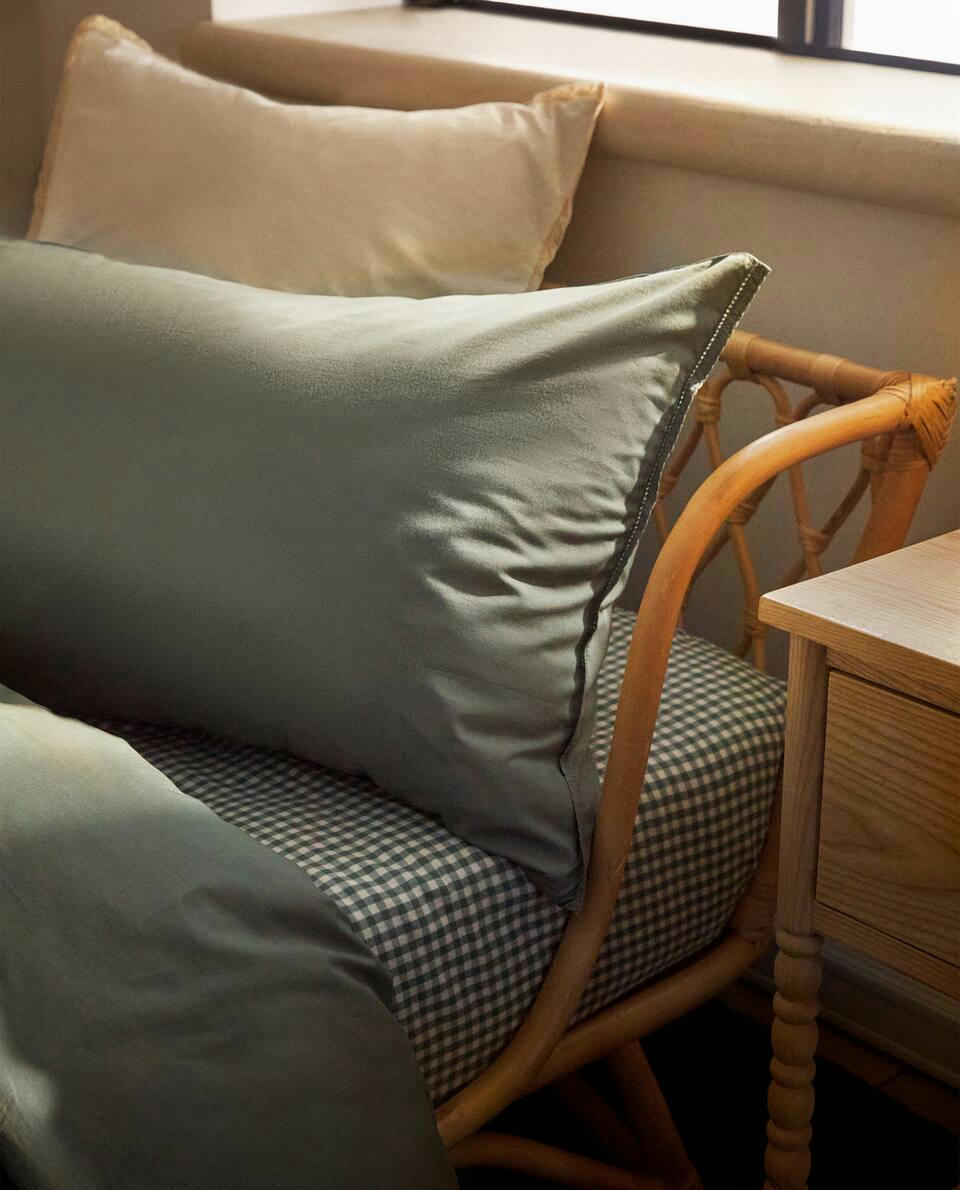 CHILDREN'S TOPSTITCHED COTTON PILLOWCASE