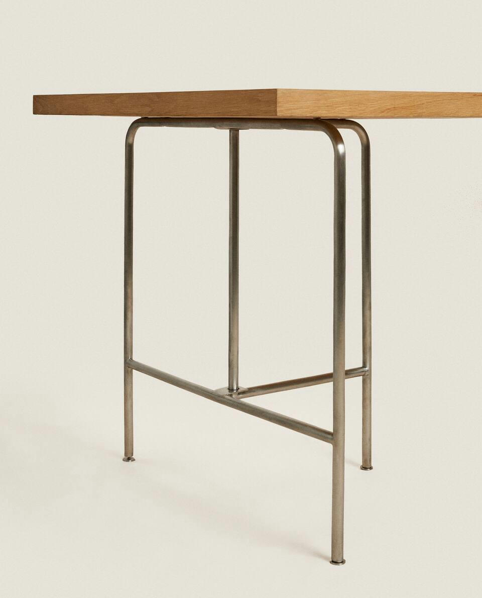 WOOD AND METAL OFFICE DESK