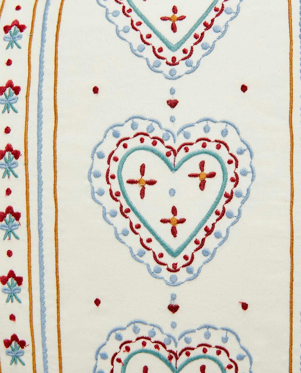 CHILDREN'S CHRISTMAS HEARTS COTTON CUSHION COVER