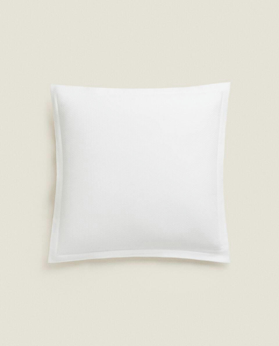TEXTURED CUSHION COVER