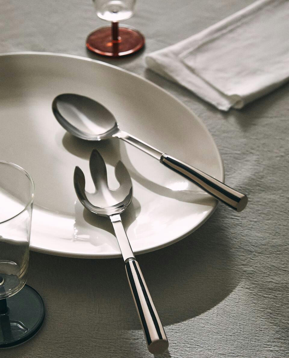 SET OF STRIPED SERVING CUTLERY (2 UNITS)