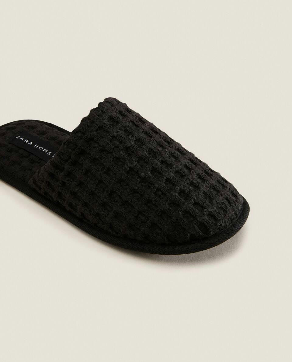 Waffle-textured mule slippers